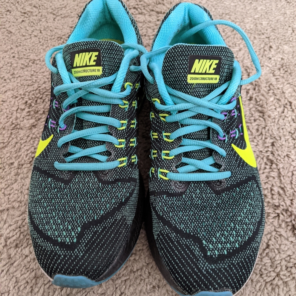 Nike AIR Zoom Structure 18 Women's Running SHOES